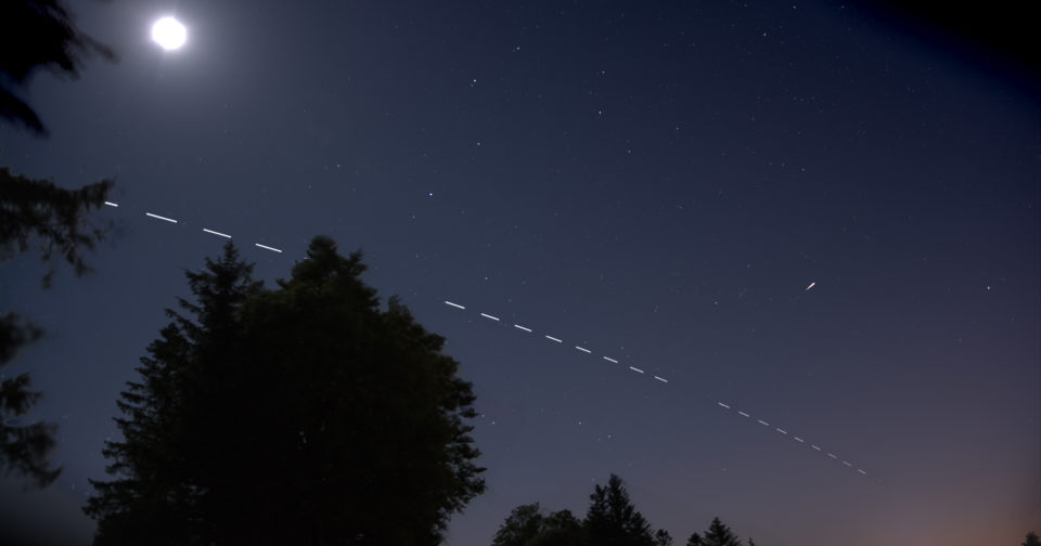 Le passage de l ISS et de la navette Crew Dragon de SpaceX au