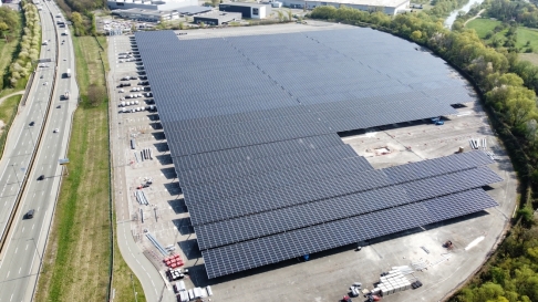 Le parc photovoltaïque sur le site de Stellantis. © Engie Green