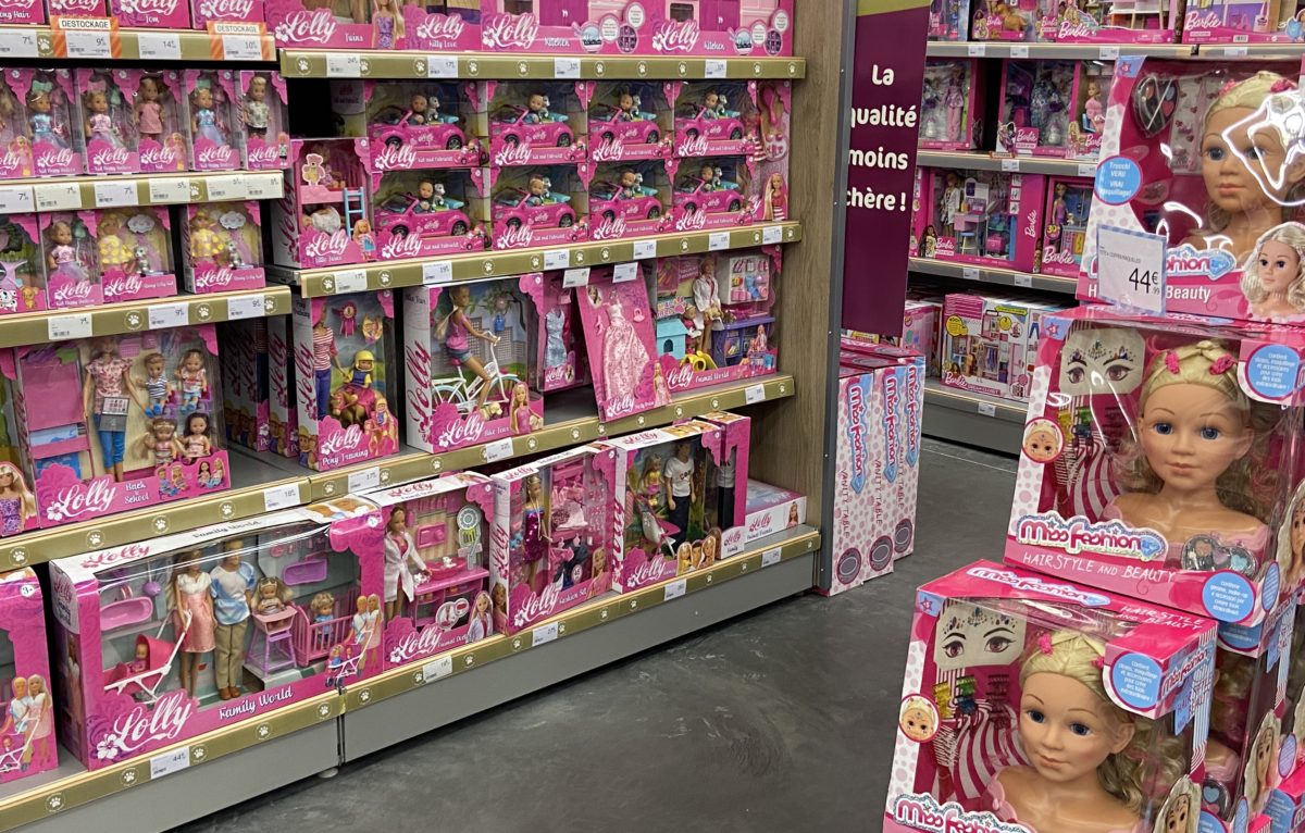La tendance du sapin de Noël Barbie