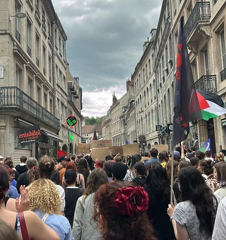 Manifestation lundi 10 juin 2024 à Besançon contre l'extrême droite. © FLG