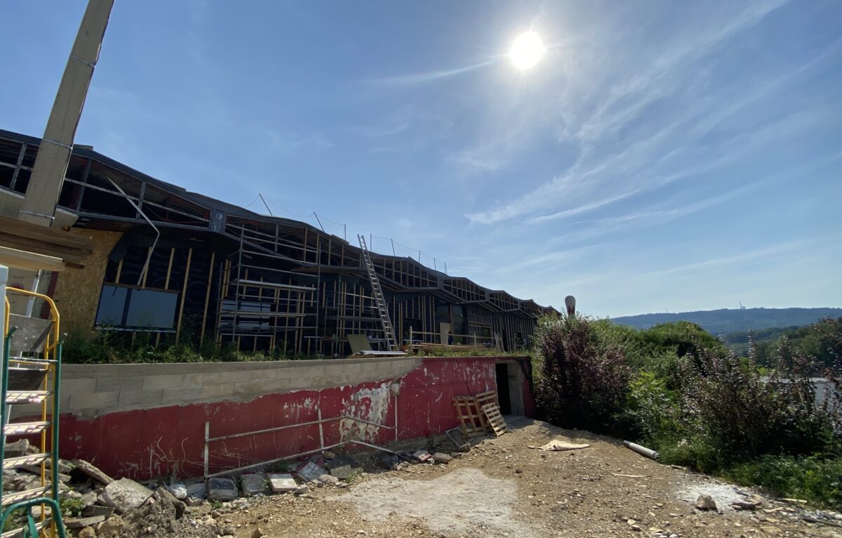 Le Centre d'imagerie médicale du Bowling en chantier mardi 30 juillet 2024. © Alexane Alfaro